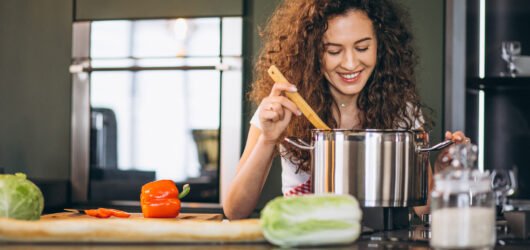 Cozinha Inteligente para Iniciantes: Simplifique sua Rotina com Eletrodomésticos Fáceis de Usar.